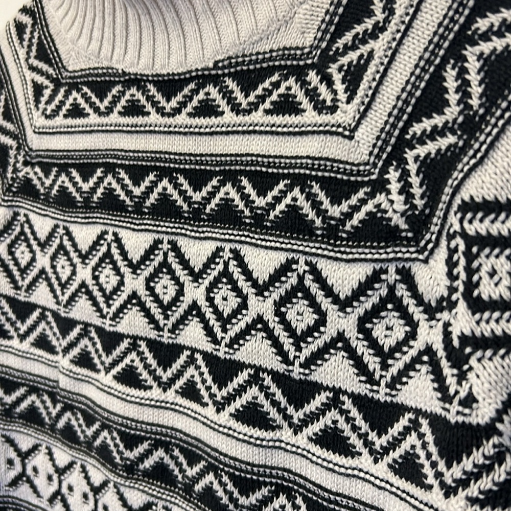 Chaps Women’s Sweater Black/White Size Medium - Picture 2 of 4